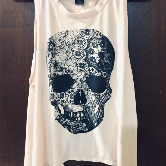 “Graphic” Tank Tee Skull - Picture 1 of 9